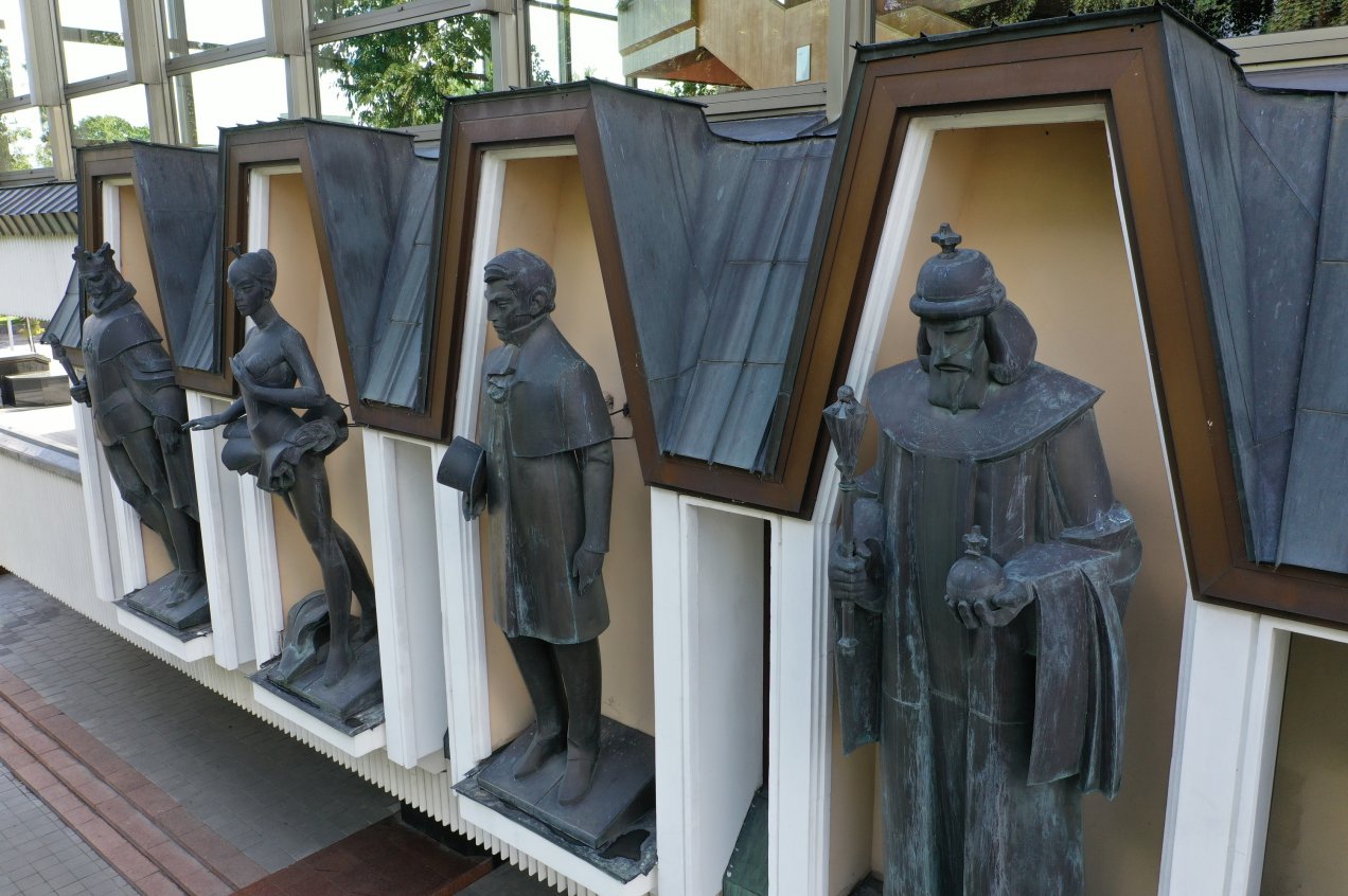 Vilniaus knygų mugėje bus parduoti pirmieji bilietai į LNOBT naujametinę „Traviatą“