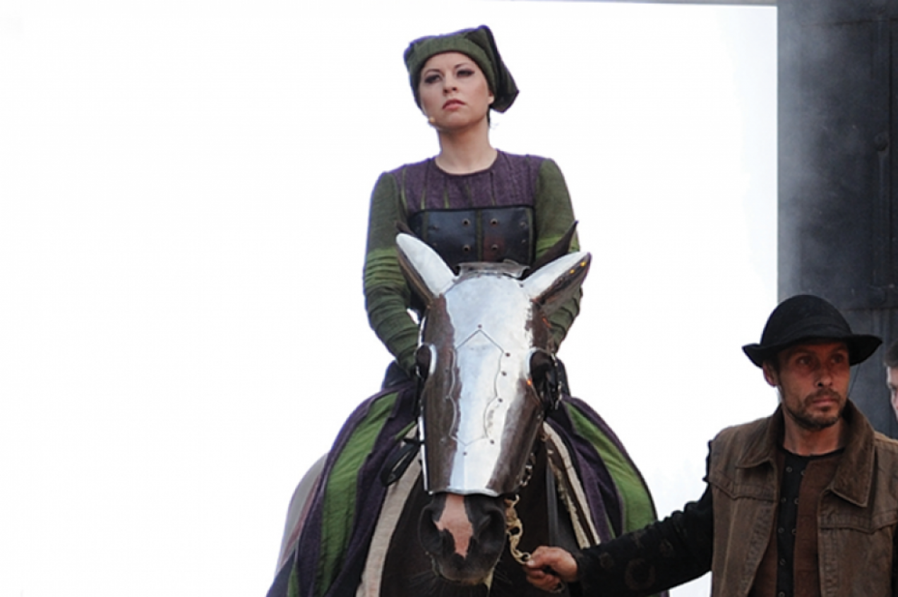 Šventinį vakarą opera „Lietuviai“ atgims Valdovų rūmų kieme