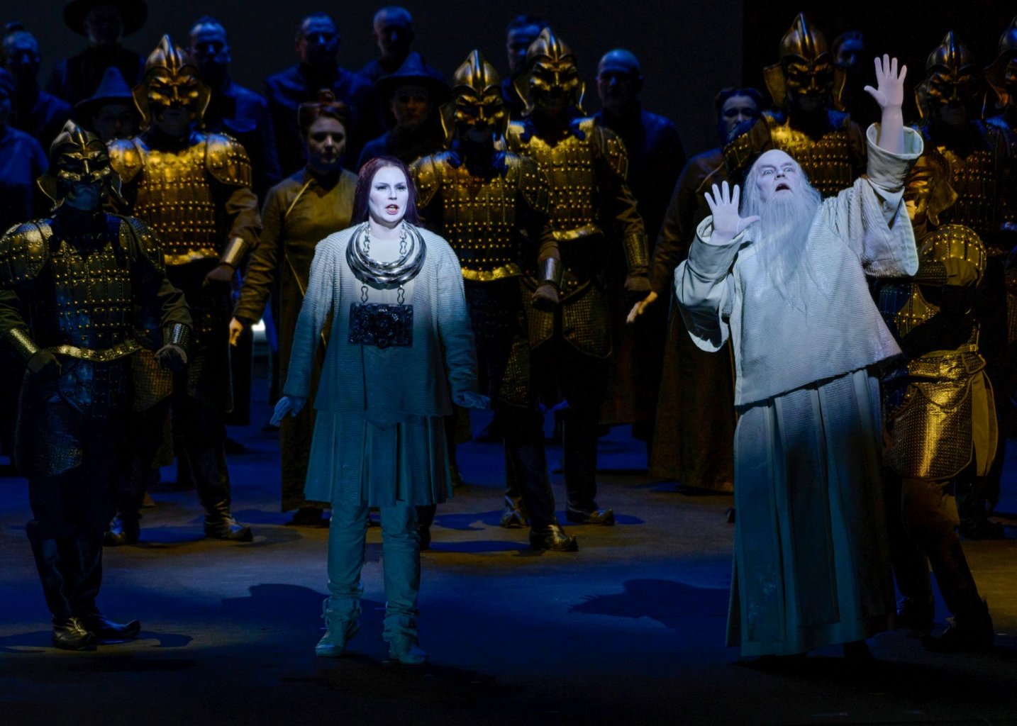Atveriant sezoną – „Turandot“ solistų aplodismentai publikai 