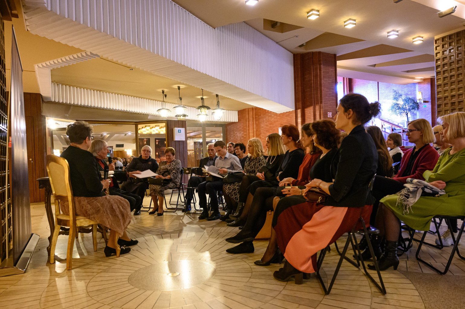 Teatro gurmanams – „Pokalbiai prieš uvertiūrą”