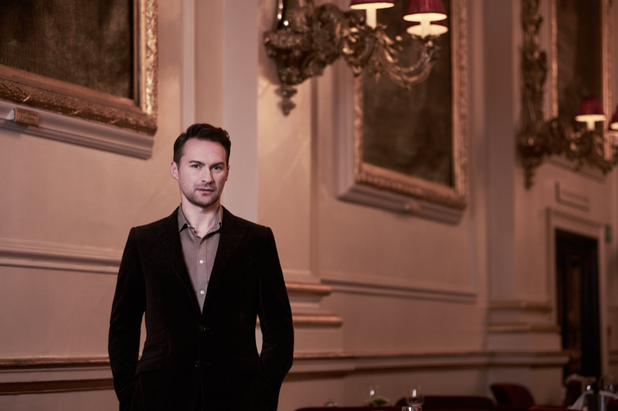 Tenoras E. Montvidas „Traviatą“ prisimena Paryžiuje: „Ypatingas jausmas stovėti prie balto Violetos antkapio“