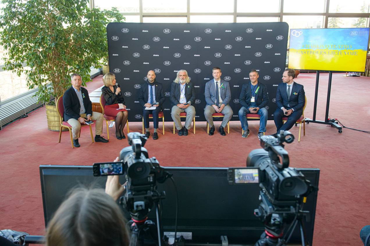 Tiesiai iš karo: LNOBT kvietimu gastroles rengia kolegos iš subombarduoto Charkivo 