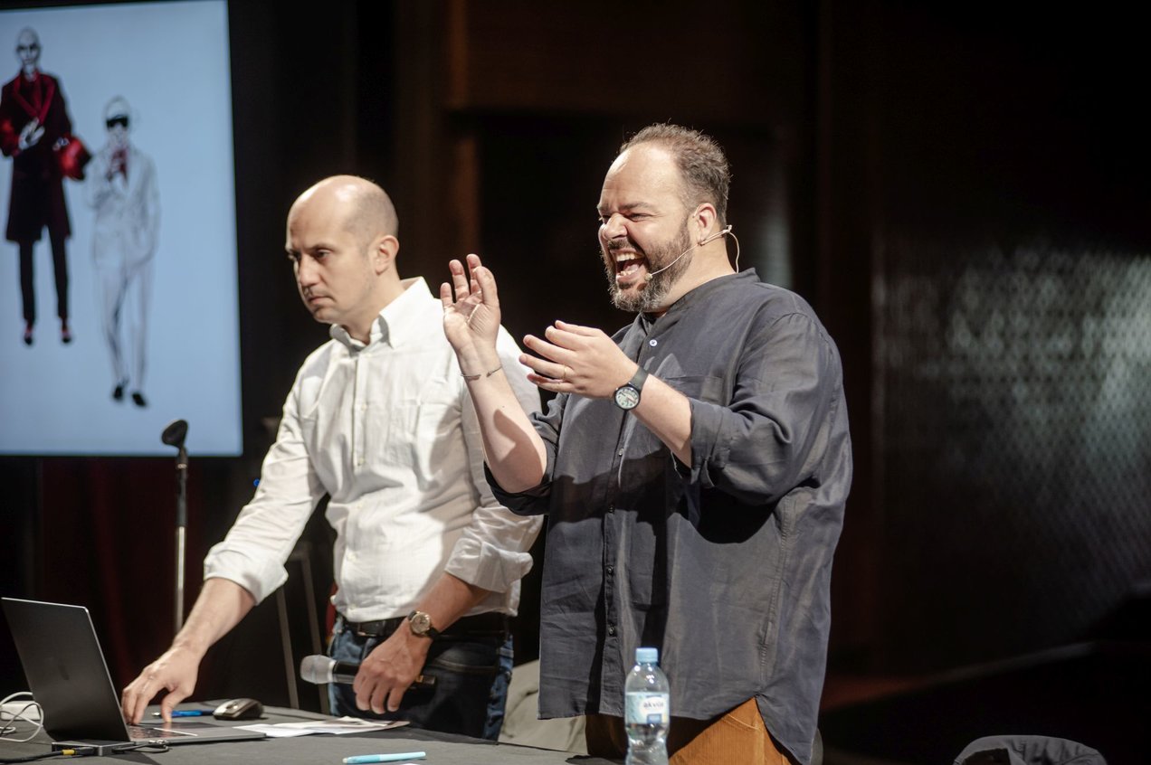 „Hofmano istorijų“ režisieriaus konkursą LNOBT laimėjęs italas pergalę dedikuoja savo močiutei