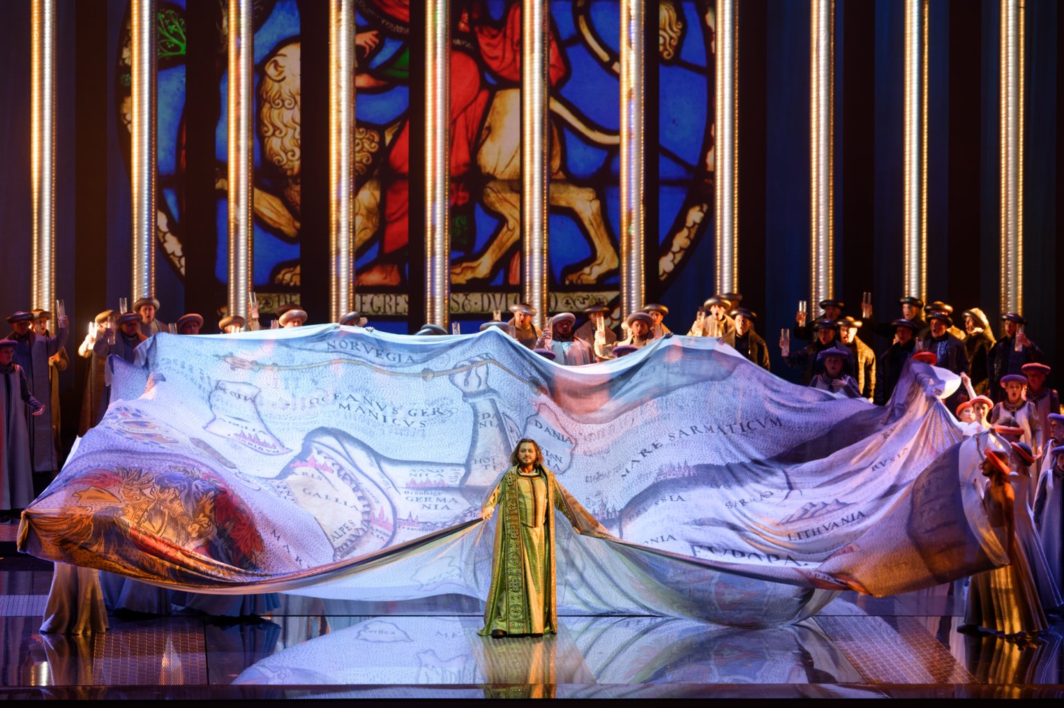 Opera kaip „švelniosios galios“ forma: ką apie mus byloja istorinių operų pastatymai