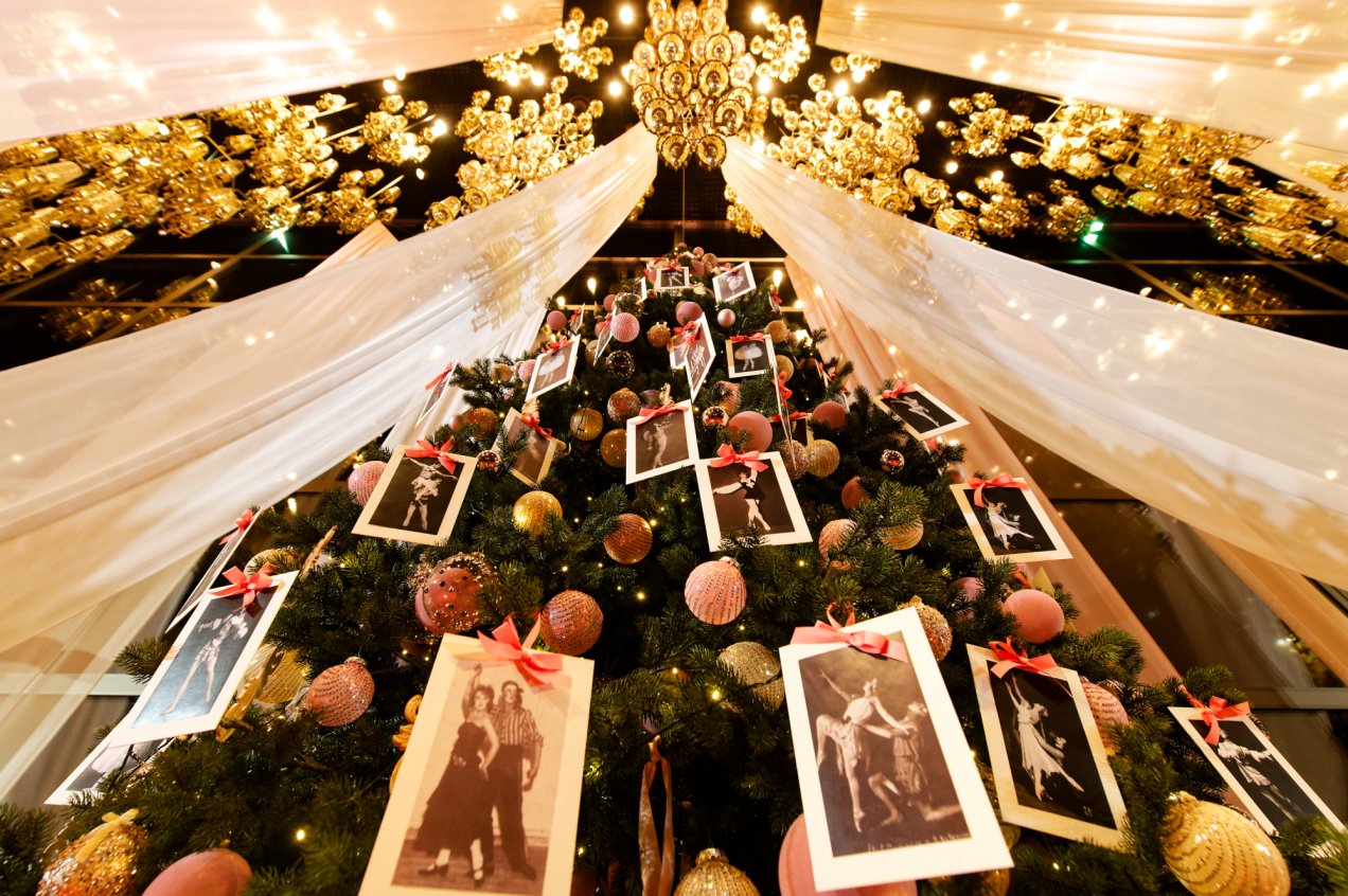 Spindinti LNOBT Kalėdų eglutė kviečia į Lietuvos baleto 100-mečio renginius 