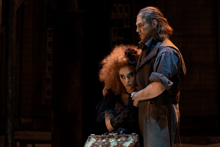 Operų triptikas: Skraistė | Sesuo Andželika | Džanis Skikis - 2